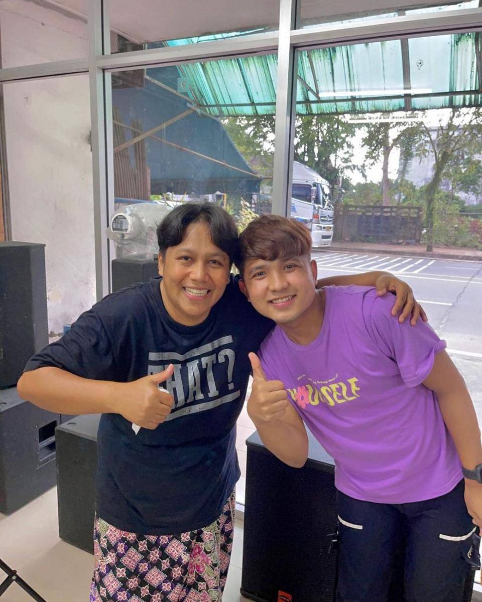 Jirayut dan keluarga di Thailand. (instagram.com/jirayutdaa4official)