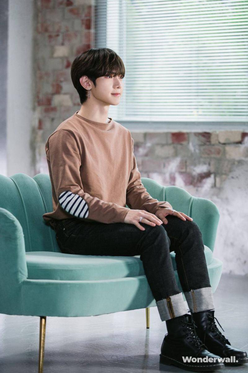 Ide style OOTD ala Yeosang ATEEZ (twitter.com/WdwlArtlab)