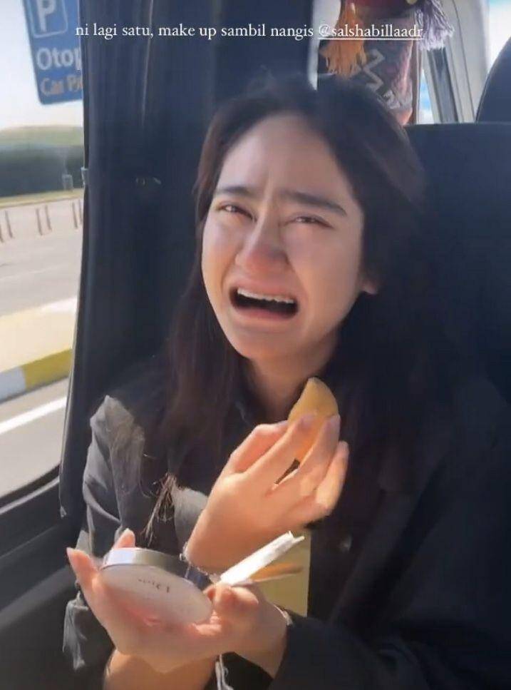 Filter nangis (Instagram.com/jejesoekarno)