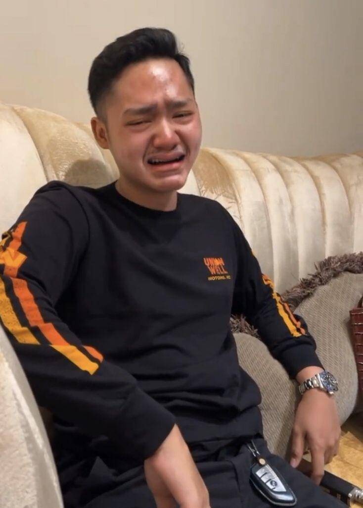 Filter nangis (Instagram.com/azriel.hermansyah)