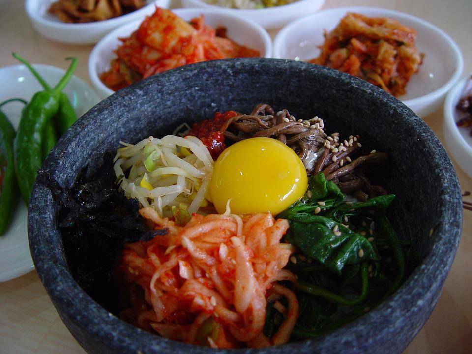 ilustrasi bibimbap sesame spinach (pixabay.com/oldlane)
