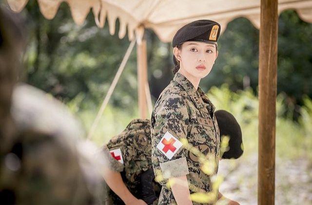 10 Tokoh dalam Drama Korea yang Hidup dengan Orangtua Tunggal