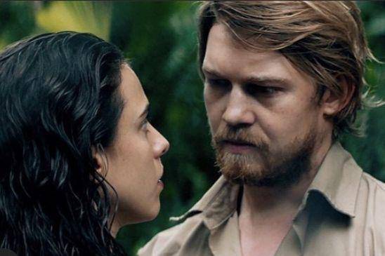 Joe Alwyn dan Margaret Qualley dalam film The Stars at Noon (dok. Arte France Cinéma/The Stars at Noon)
