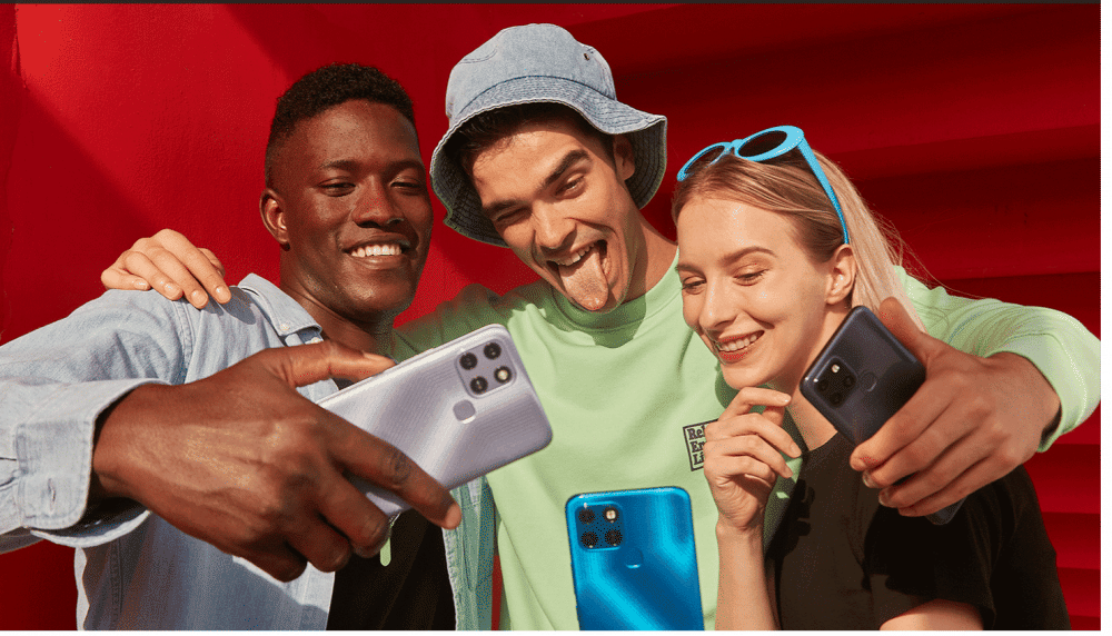 ilustrasi berfoto menggunakan Infinix Smart 6 (infinixmobility.com)