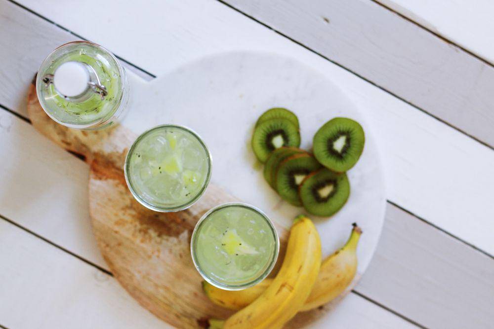 ilustrasi kiwi lemonade (unsplash.com/Toa Heftiba)