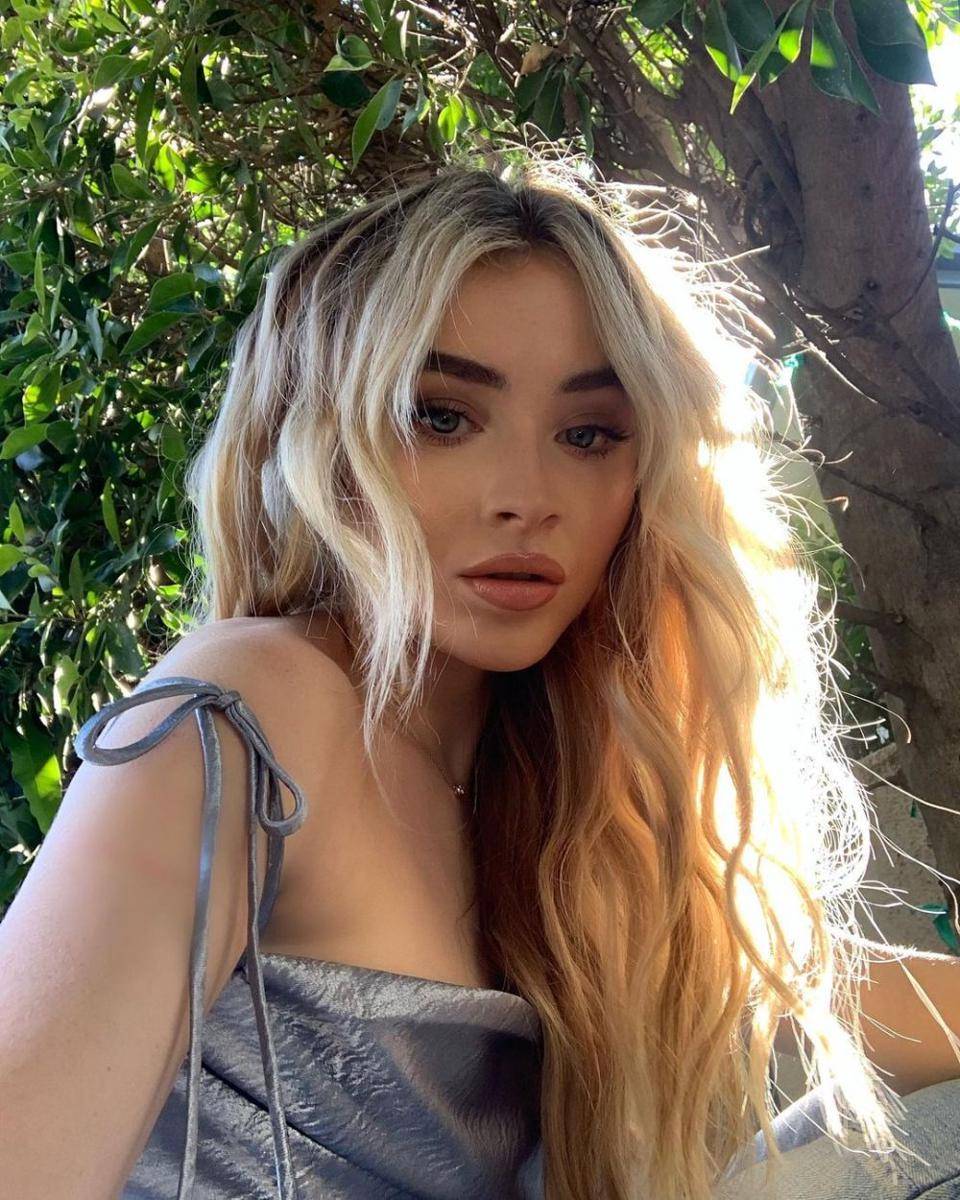 Sabrina Carpenter (instagram.com/sabrinacarpenter)