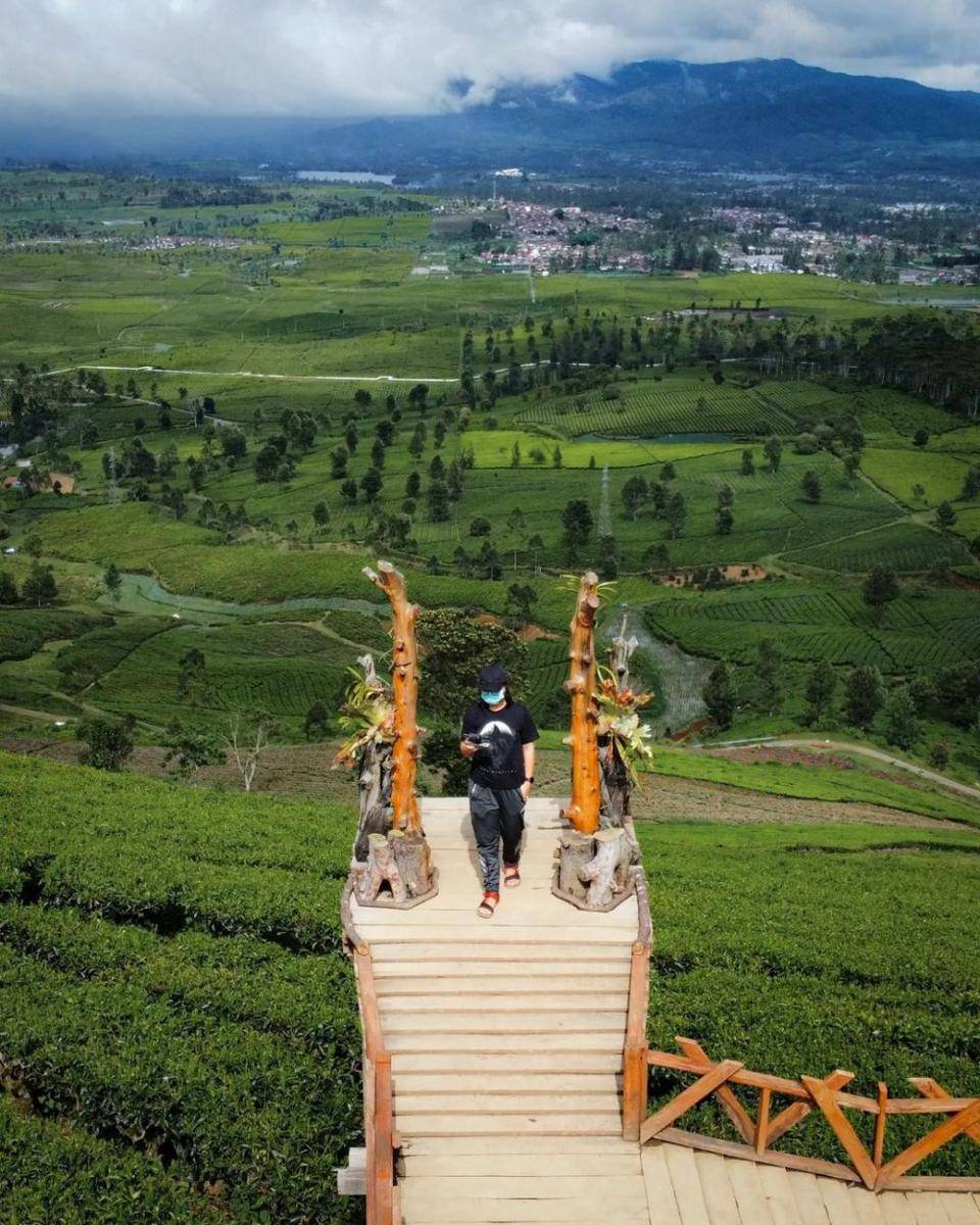salah satu spot di Wayang Windu Panenjoan, Pangalengan (instagram.com/tatichristien)