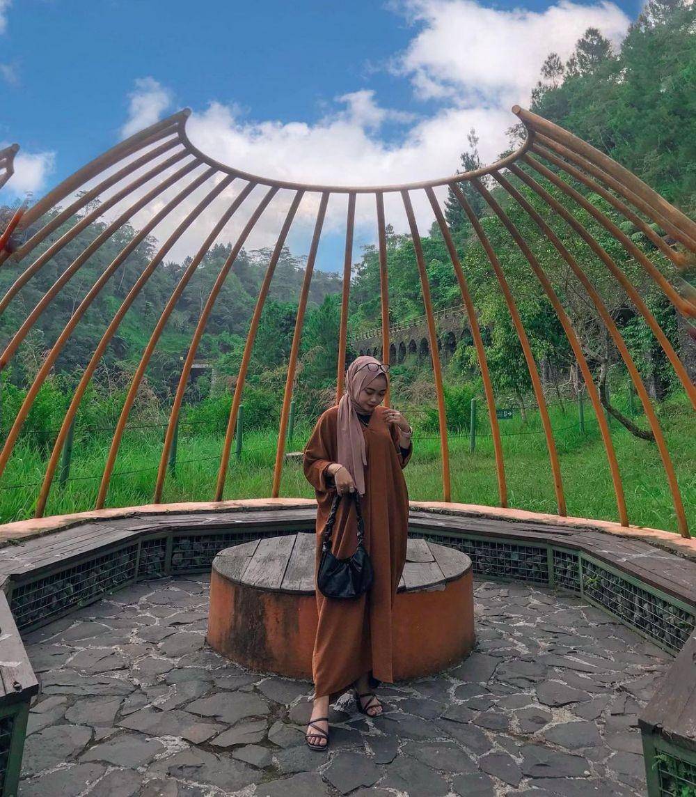 Plunyon Kalikuning (instagram.com/nrlarv)