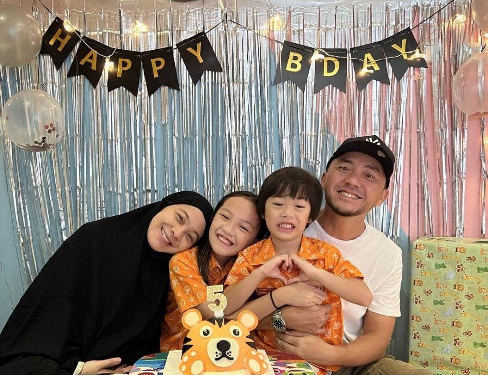 9 Potret Bahagia Langit Anak Omesh yang Rayakan Ulang Tahun Kelima