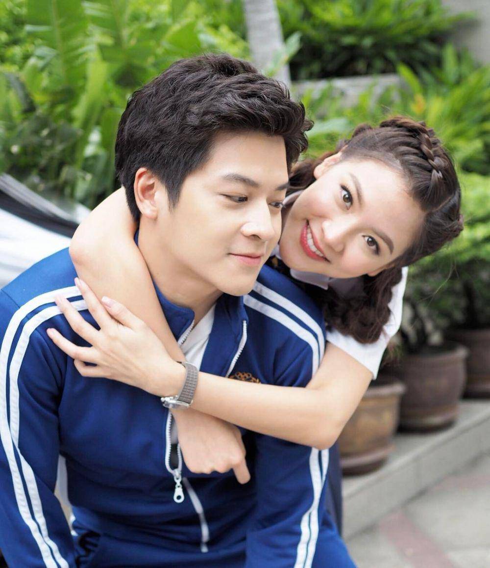 March Chutavuth dan Baifern Pimchanok (instagram.com/baifernbah)