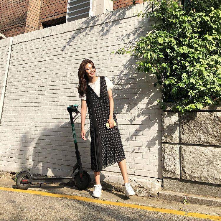 Inpirasi summer outfit ala Choi Sooyoung (instagram.com/sooyoungchoi)