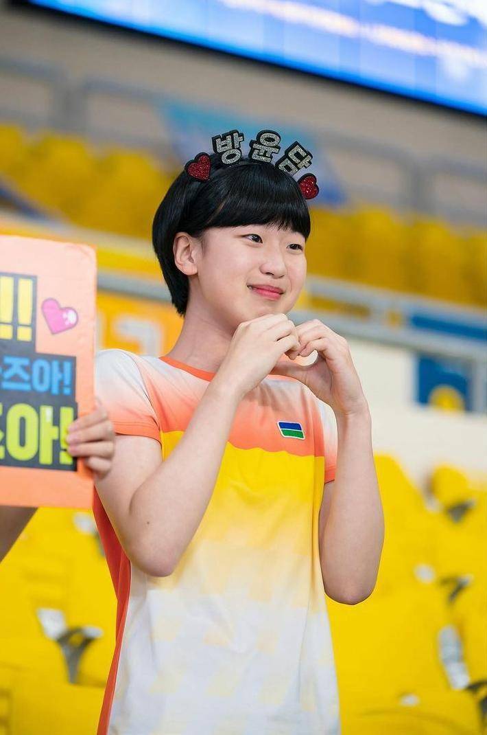 Lee Ji Won di drama Racket Boys (instagram.com/bbangminton)