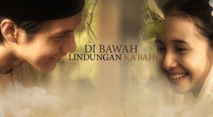 poster film Di Bawah Lindungan Ka'bah (hotstar.com)