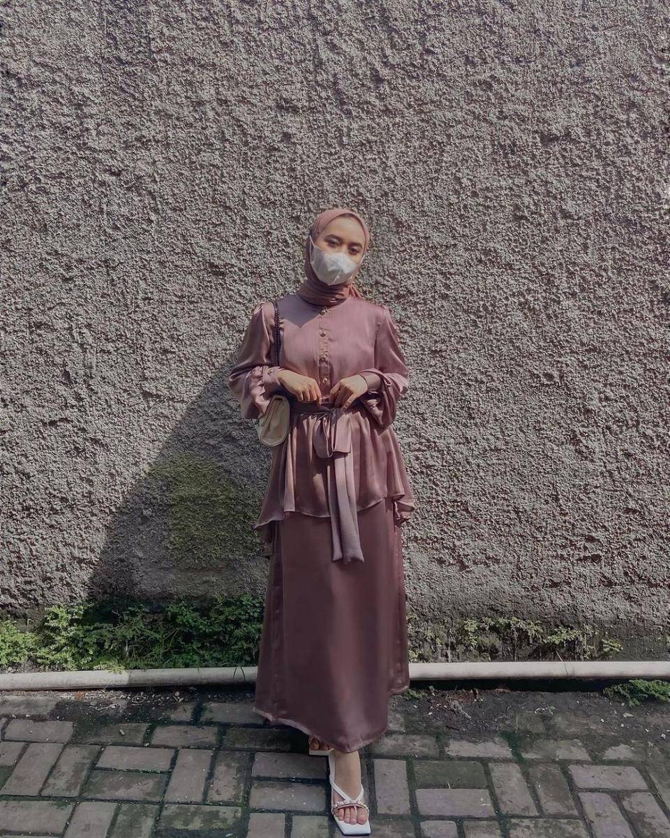 referensi ootd kekinian untuk kondangan (instagram.com/lusfitak)