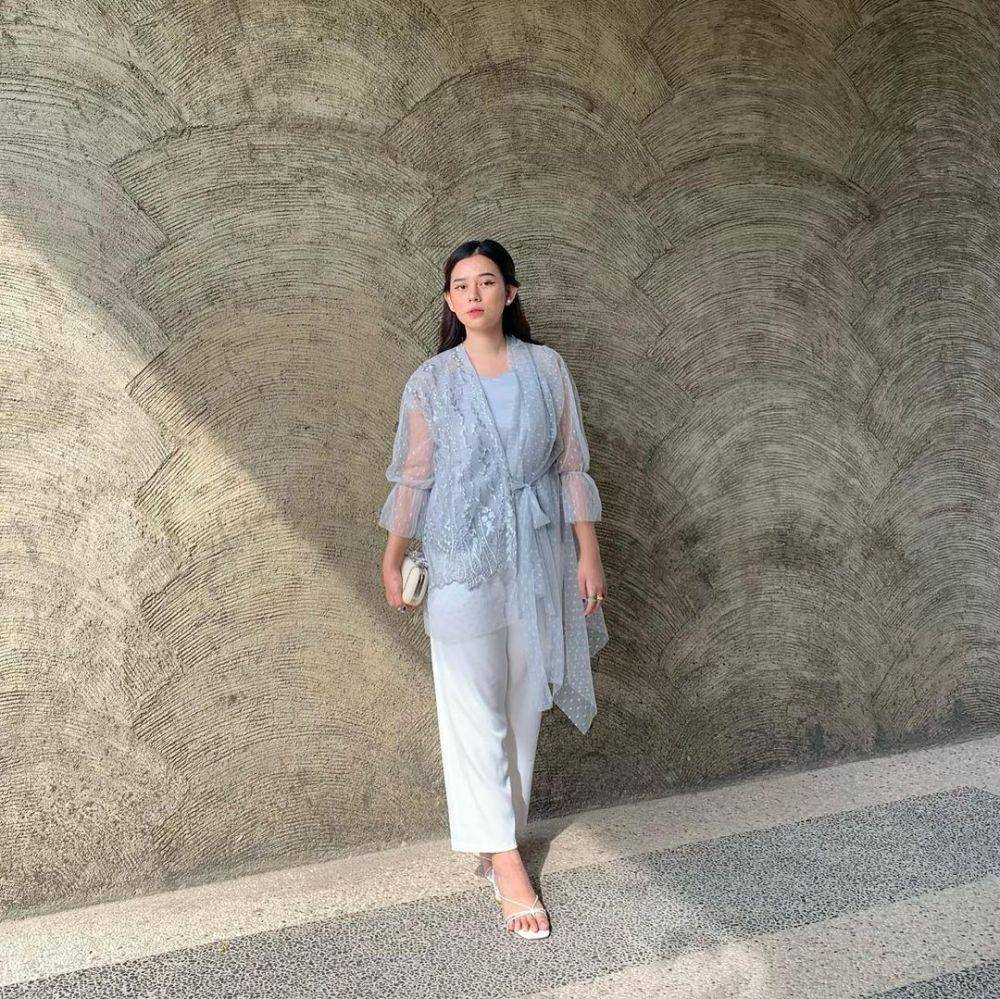 referensi ootd kekinian untuk kondangan (instagram.com/ceciliainezt)