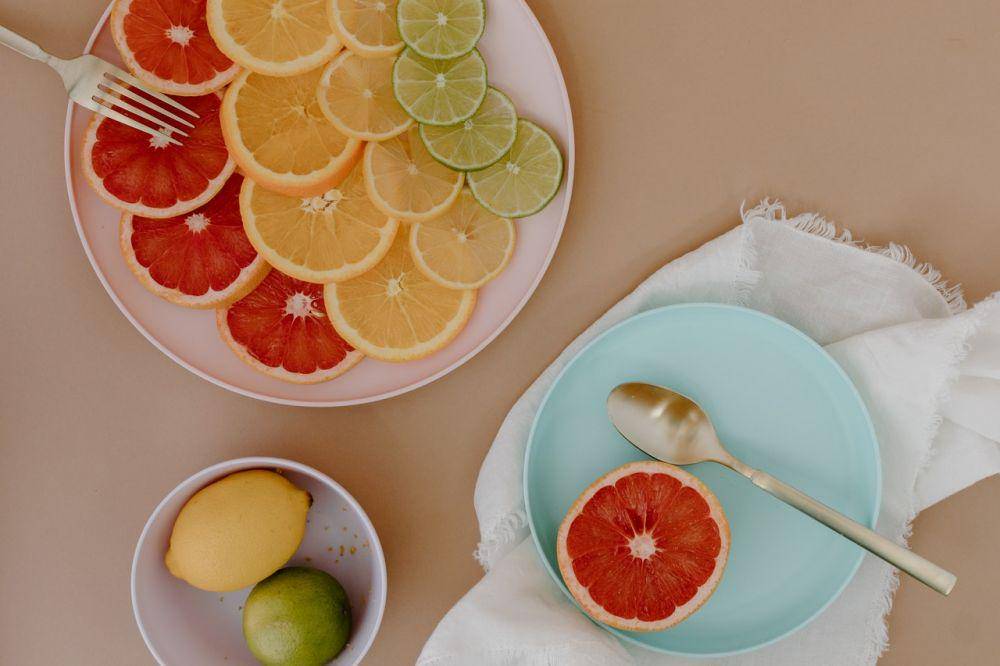 ilustrasi beragam buah citrus (pexels.com/Tara Winstead)