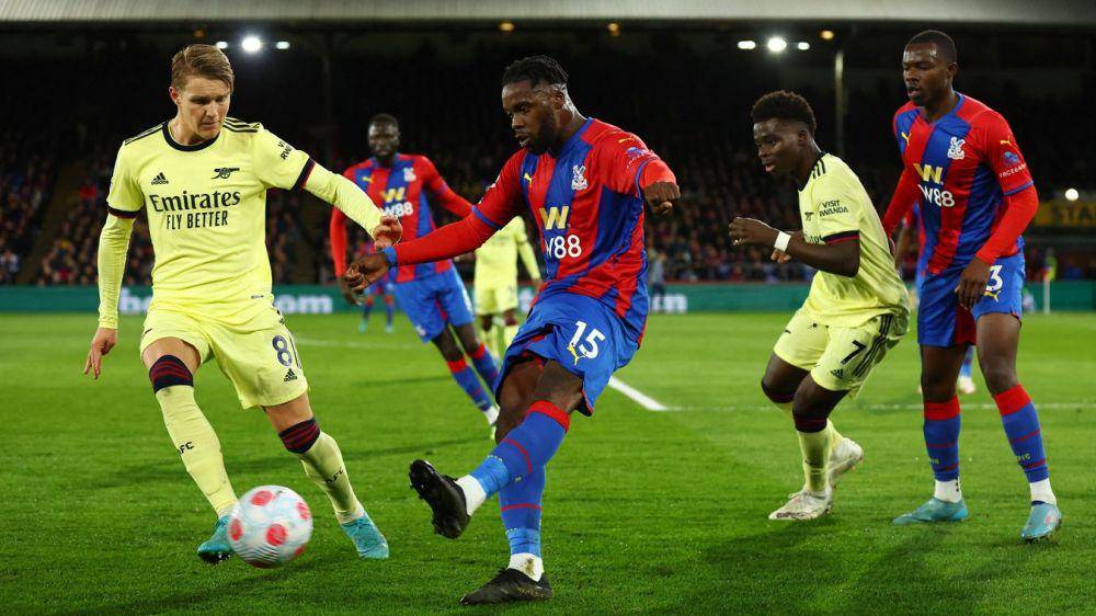 potret duel Crystal Palace vs Arsenal (premierleague.com)