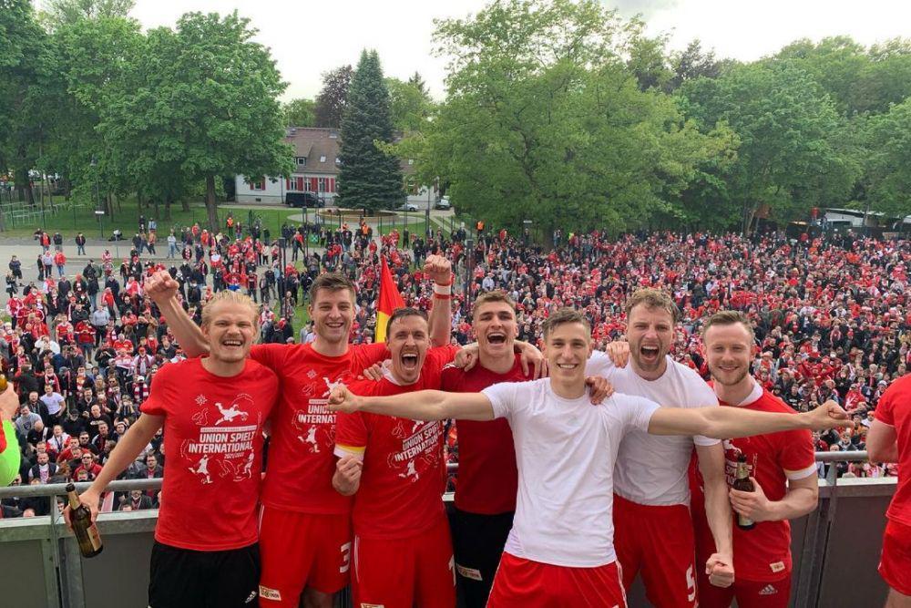 Nico Schlotterbeck bersama rekan setimnya di Union Berlin. (instagram.com/nico.schlotterbeck)