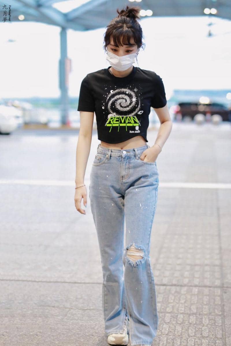 celana jeans ala member (G)I-DLE (twitter.com/septdream990923)