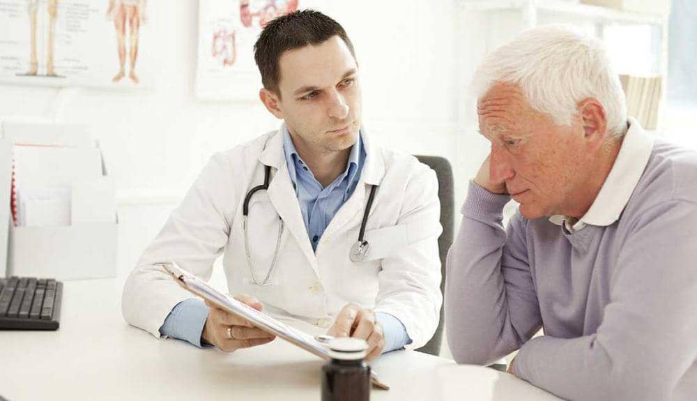 ilustrasi berkonsultasi dengan dokter (aarp.org)