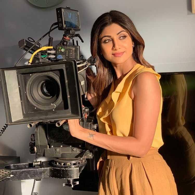 Shilpa Shetty (instagram.com/theshilpashetty)