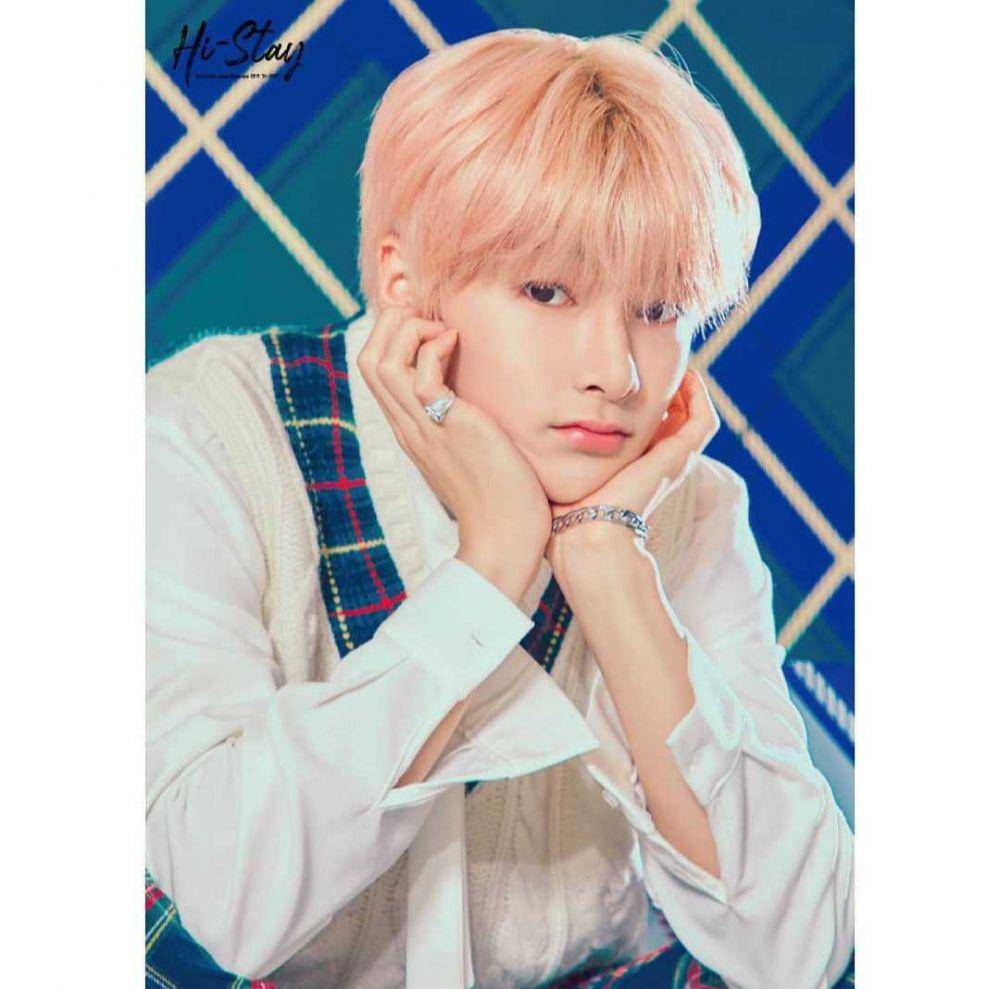 I.N Stray Kids (instagram.com/straykids_official_jp)