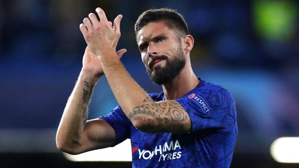 potret Olivier Giroud berseragam Chelsea (skysports.com)