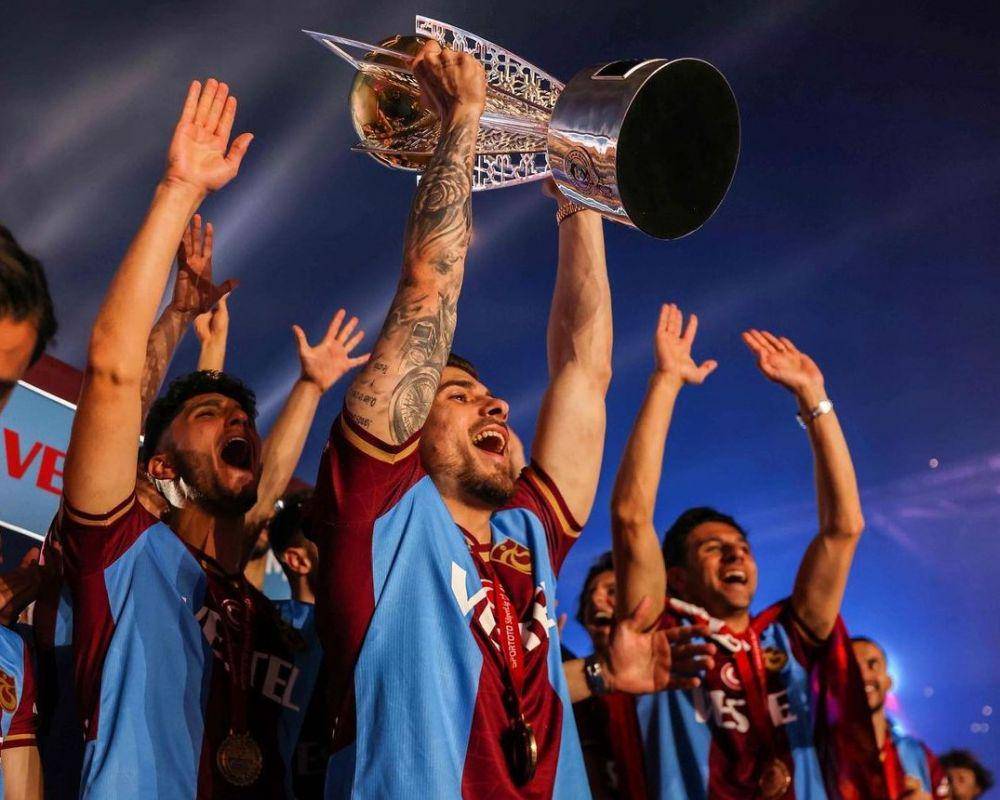 Trabzonspor merayakan gelar juara Super Lig 2021/2022. (instagram.com/trabzonspor)