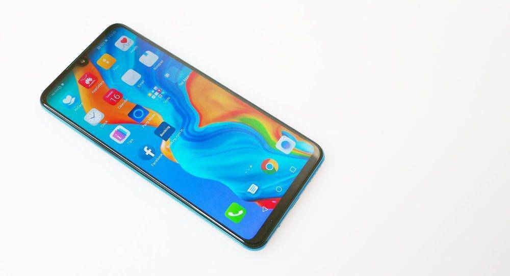 Huawei P30 (ephotozine.com)