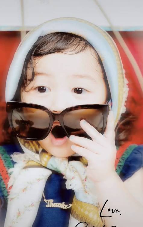 Thania Putri Onsu (TikTok.com/sarwendahofficial)