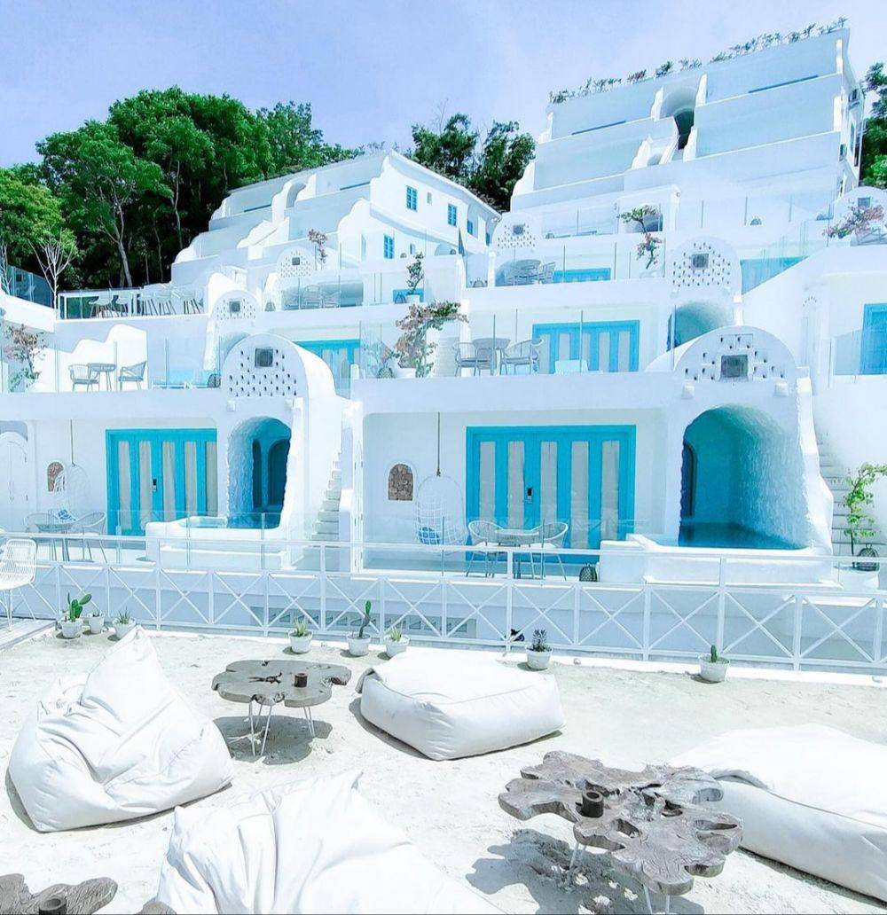 Loccal Collection Hotel (instagram.com/loccalcollection)
