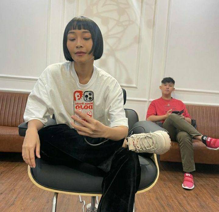 Potret Rinni Wulandari bersama suami. Instagram.com/rinni_w
