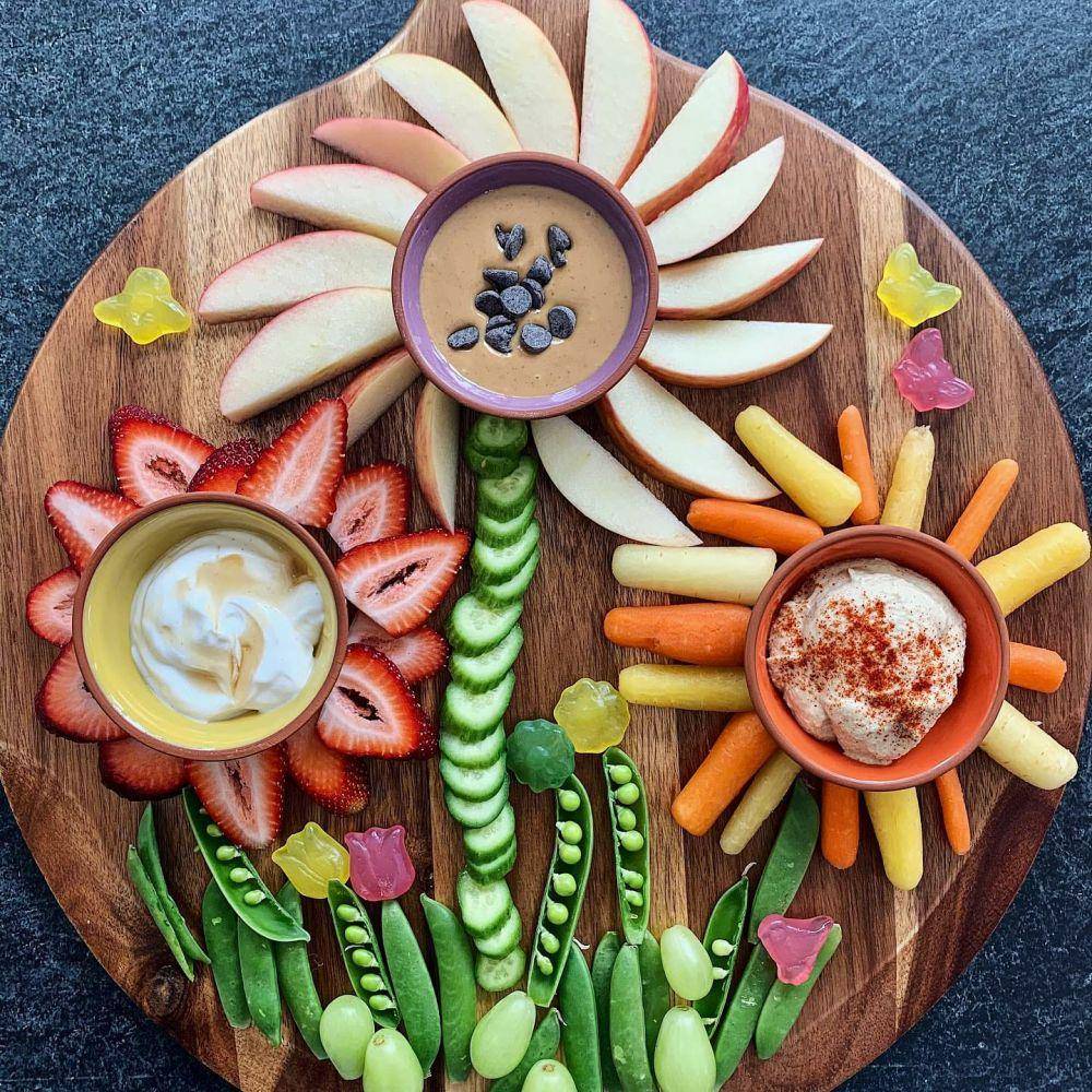 ilustrasi buah dan sayur (instagram.com/nutritiousknowledge)