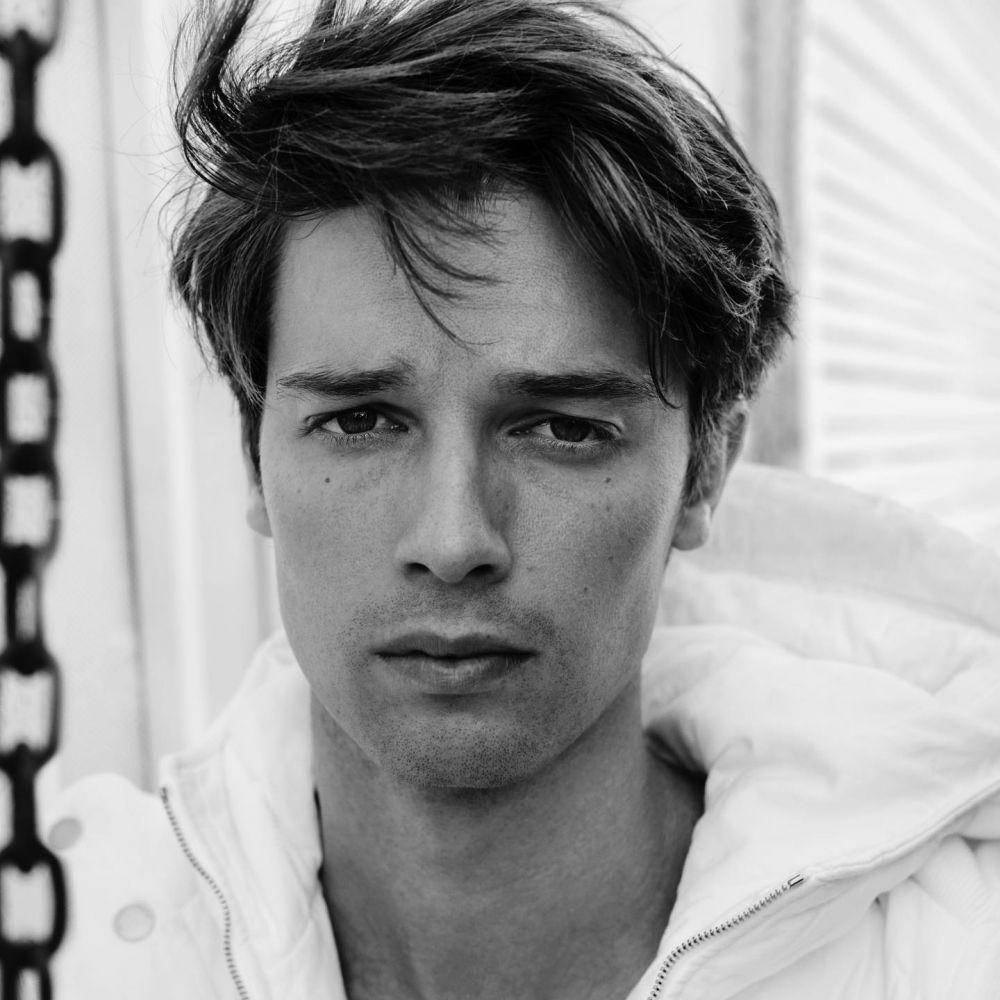 patrick schwarzenegger (instagram.com/patrickschwarzenegger)