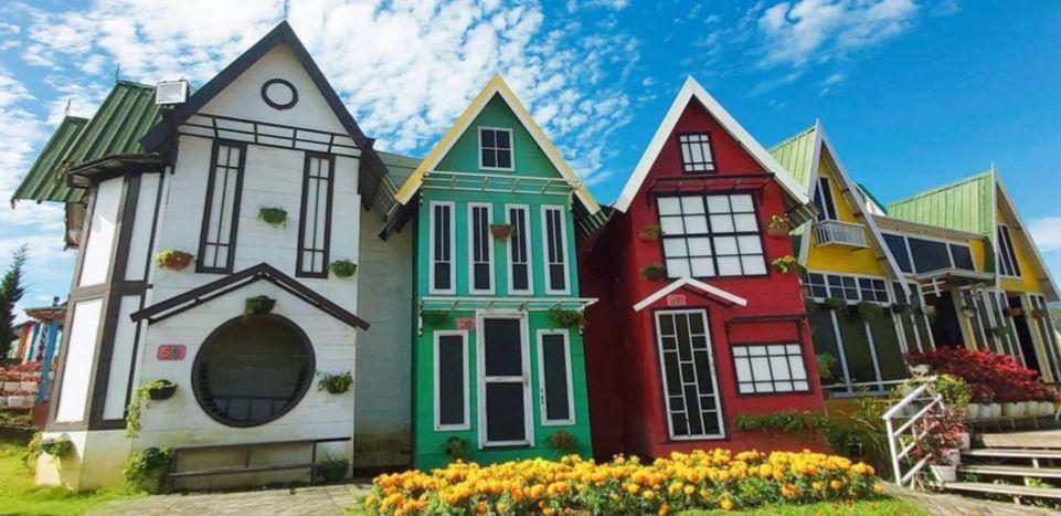 9 Pesona Flora Wisata San Terra Malang, Spot Terbarunya Jembatan Kaca!