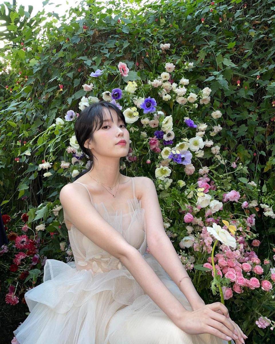 IU (Instagram.com/dlwlrma)