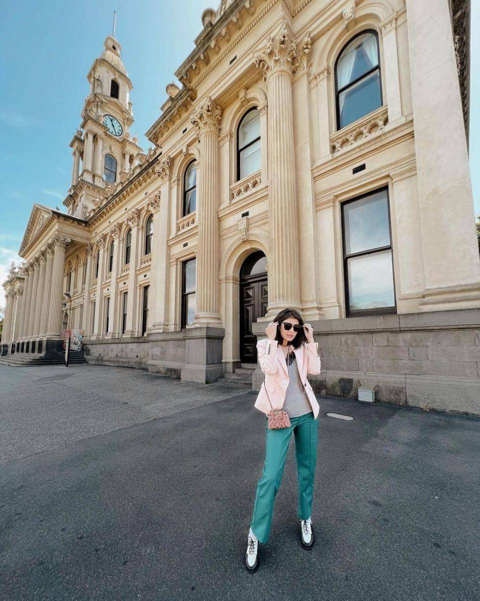 OOTD celana panjang ala Carissa Puteri (instagram.com/carrisa_puteri)