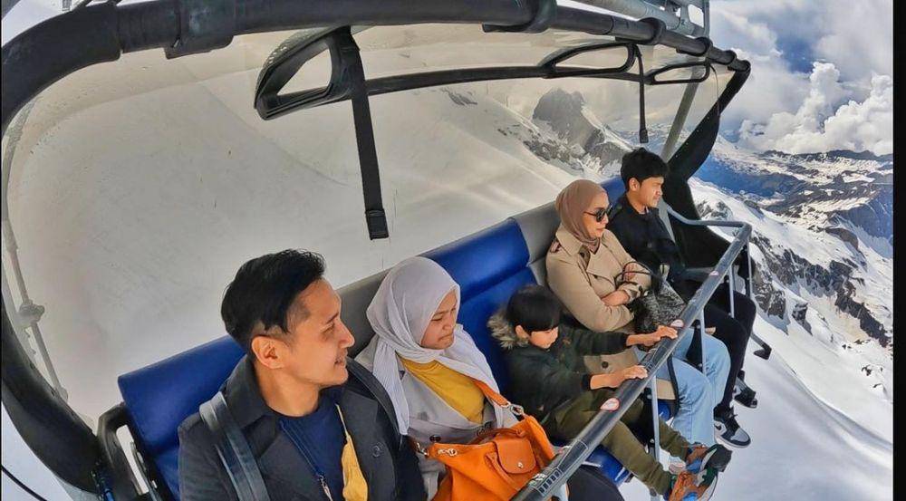 keluarga Arie Untung (instagram.com/ariekuntung)