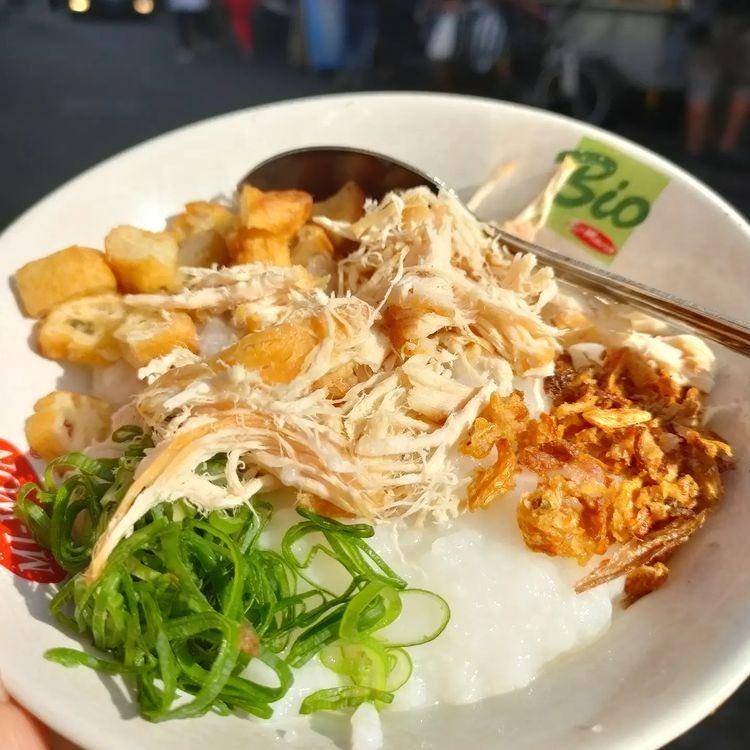 bubur ayam (instagram.com/unie.yenni2)
