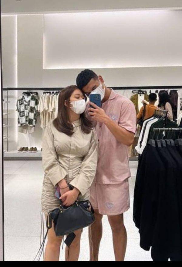 Fadly becca (Instagram.com/aibecca)