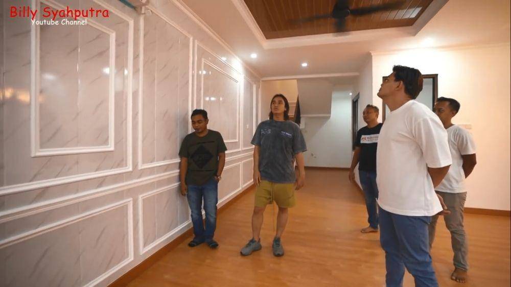 potret rumah Billy Syahputra (youtube/billy syahputra)