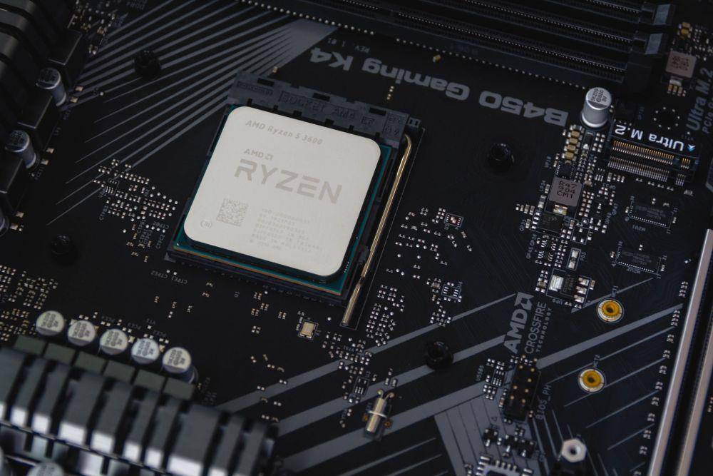 ilustrasi prosesor AMD Ryzen 5 3600 (unsplash.com/Christian Wiediger)