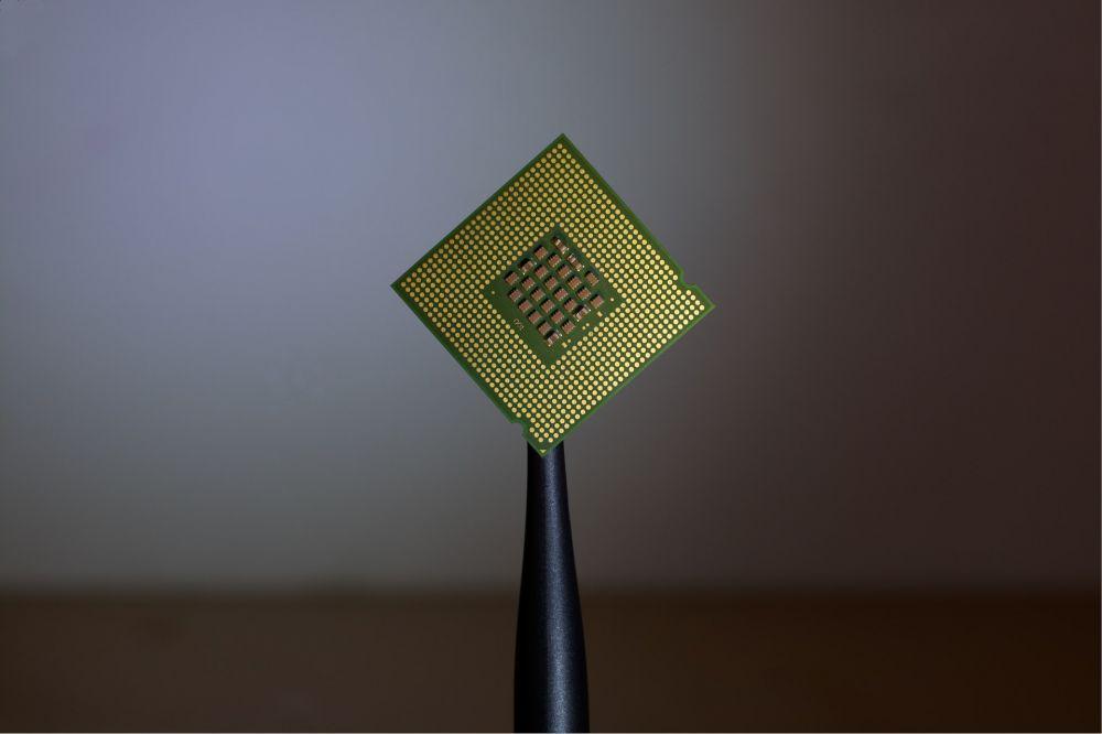 5 Perbedaan Intel vs AMD Paling Lengkap, Siapa Juaranya?
