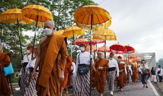 Dipakai Ritual Biksu Thudong, Candi Borobudur Ditutup untuk Pengunjung