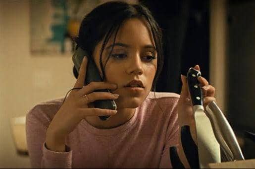 Jenna Ortega dalam film Scream 5 (dok. Paramount Pictures/Scream 5)