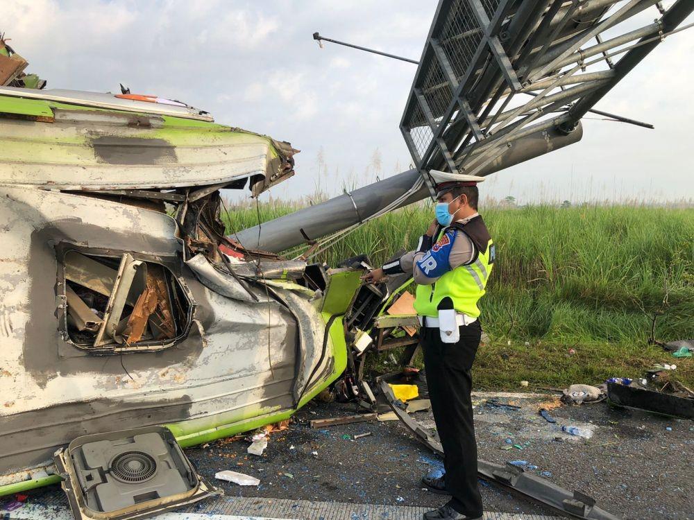 Kecepatan Bus Kecelakaan Maut di Atas 100 Km/Jam