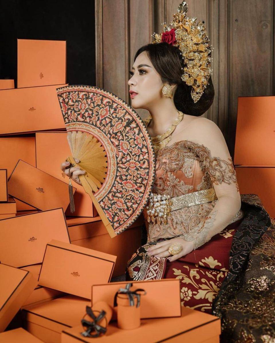 Kebaya Maharani Kemala (instagram.com/maharanikemala)