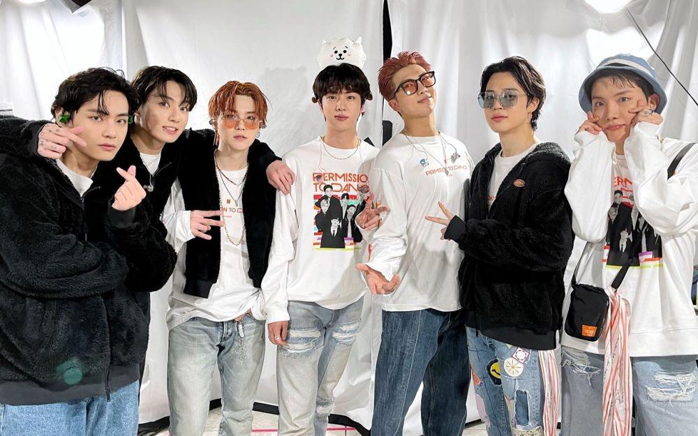[QUIZ] Berdasarkan Lagu Favorit, Ini Member BTS yang Tampil di Pensi Sekolah Kamu