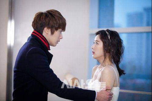 KDrama Flower Boy Ramen Shop (dok. tvN/Flower Boy Ramen Shop)