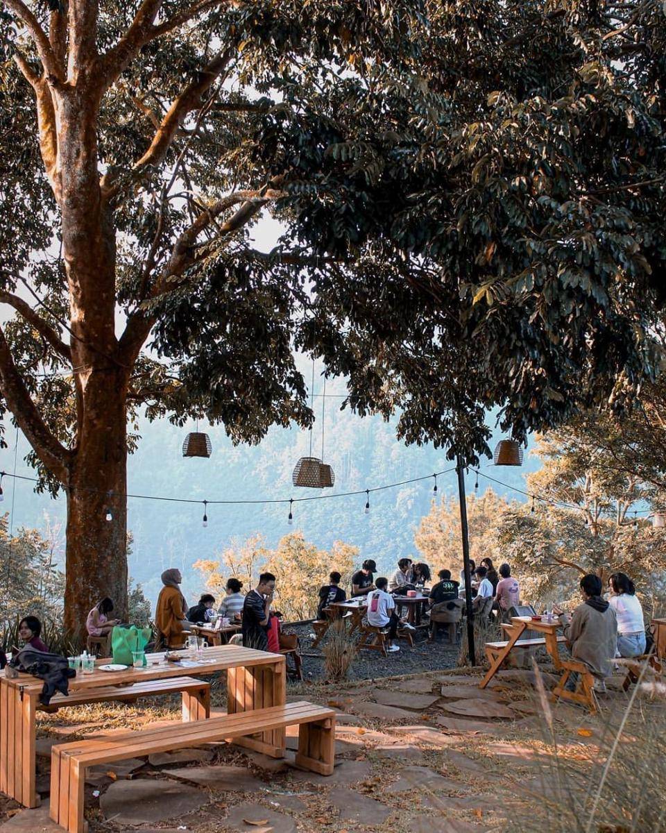 Cafe D'Pakar, Bandung (instagram.com/__arproject__)